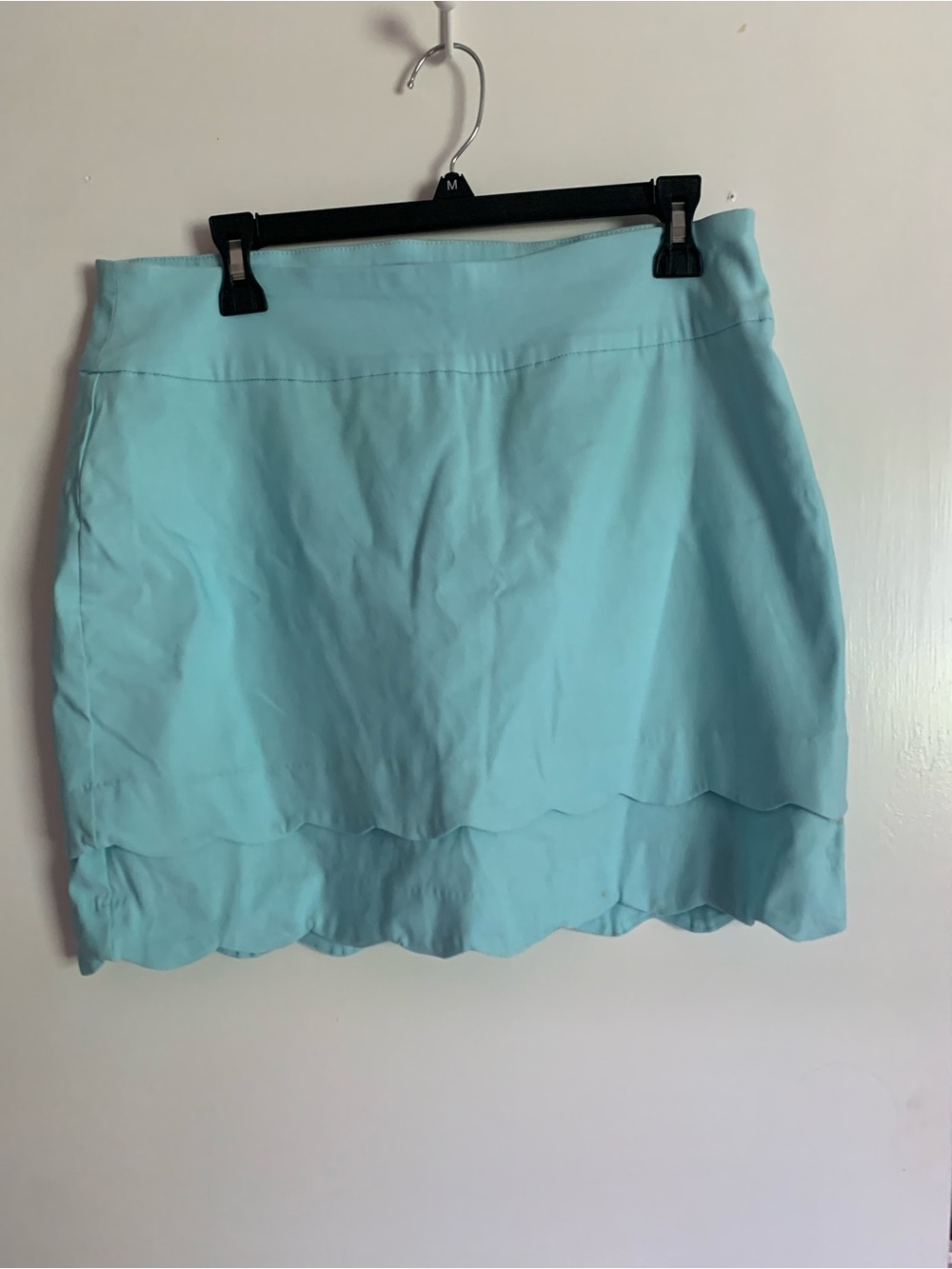 crown & ivy Aqua Scalloped Hem Mini Skirt